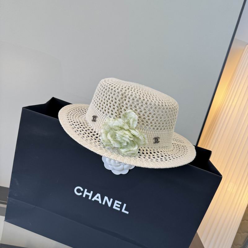 Chanel top hat dx235